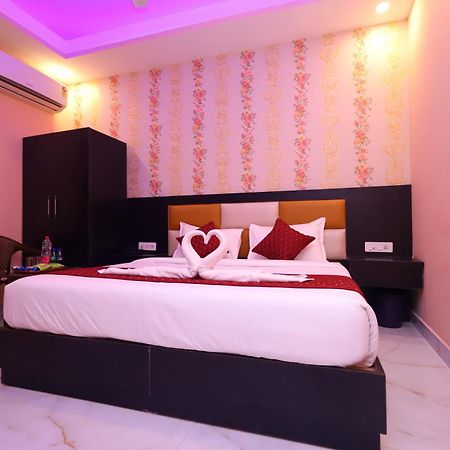 Suites Admiral Delhi Airport Νέο Δελχί Εξωτερικό φωτογραφία