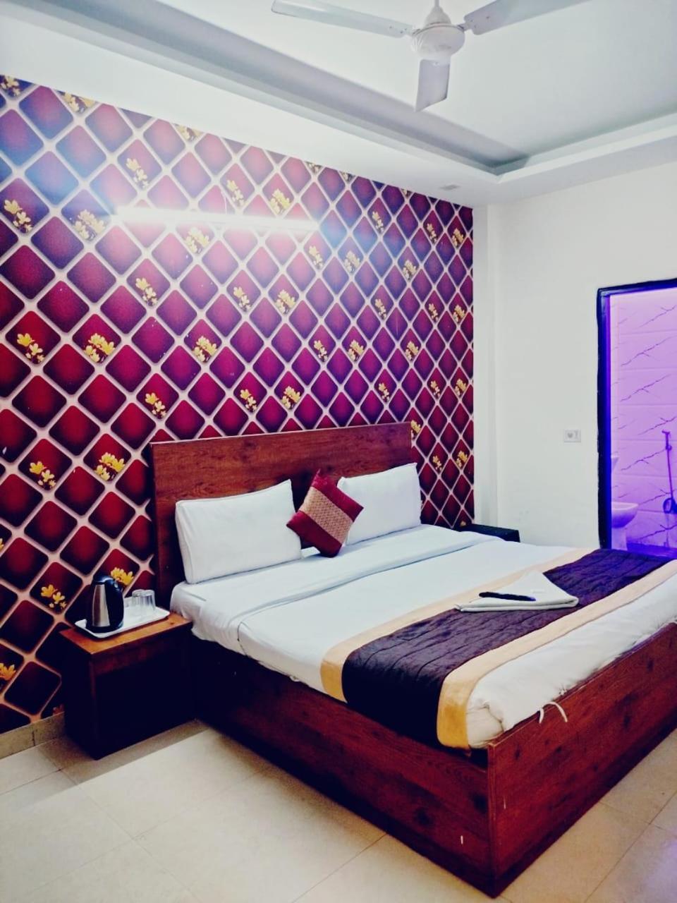 Suites Admiral Delhi Airport Νέο Δελχί Εξωτερικό φωτογραφία