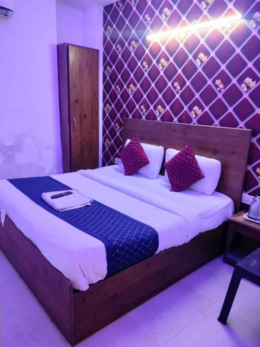 Suites Admiral Delhi Airport Νέο Δελχί Εξωτερικό φωτογραφία